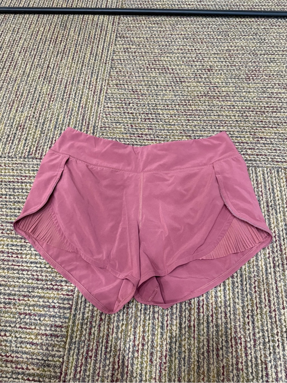 Lululemon Discontinued Athletic Shorts with Side Pleats Size 6